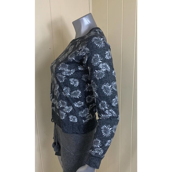 Women's Nollie Sweatshirt Sz S Gray w/White Floral Print lightweight Long sleeve - Picture 3 of 8